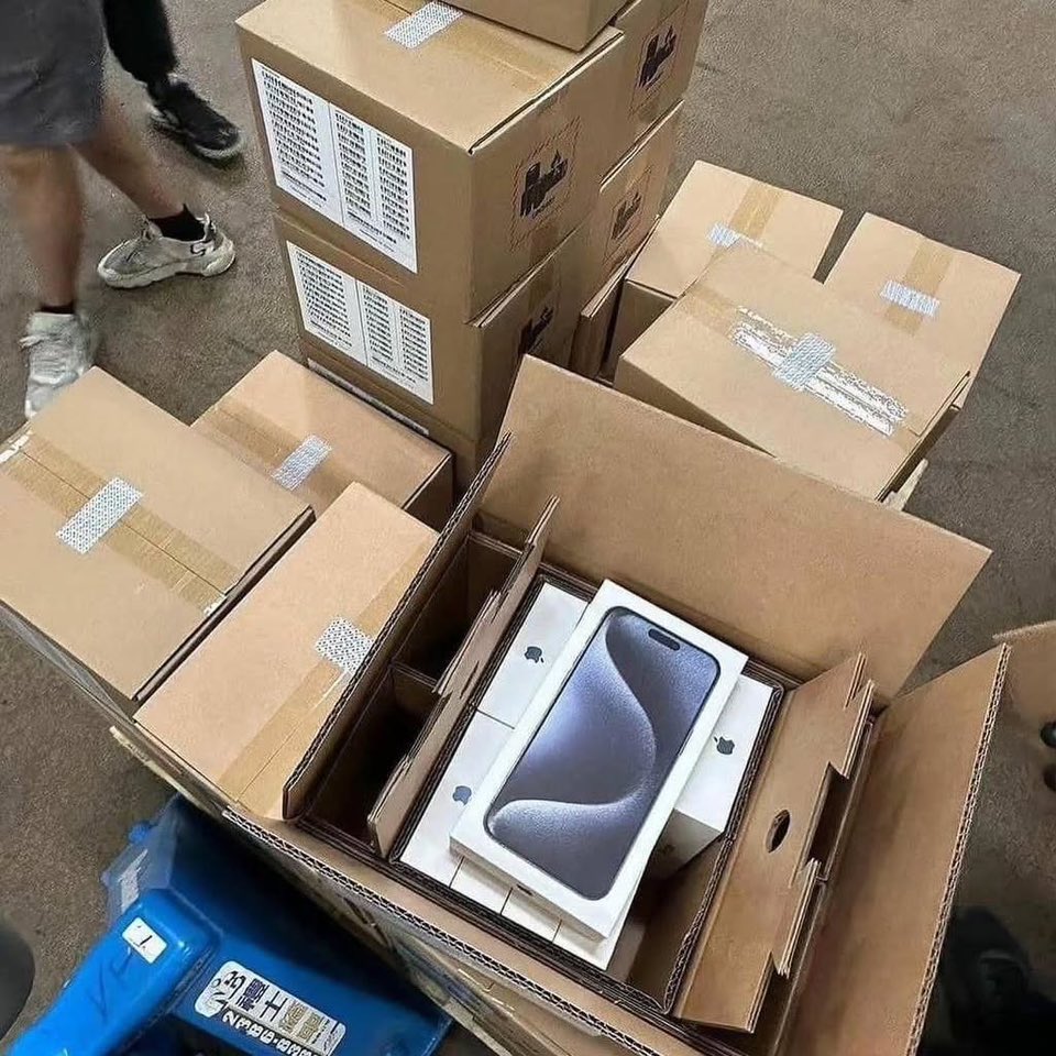 Buy iPhone 15 Pro Max Pallets